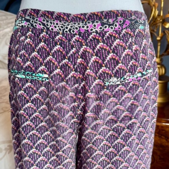 100% Silk Purple Patterned Cropped Pants - Picture 6 of 12